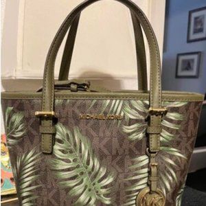 Michael Kors Jet Set Palm Leaf Handbag